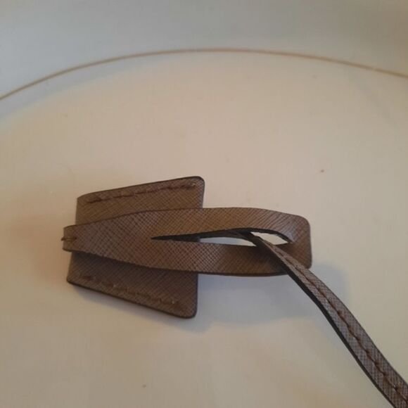 MICHAEL KORS Gold and Brown Leather Purse Charm COASTAL COWGIRL - Picture 4 of 7